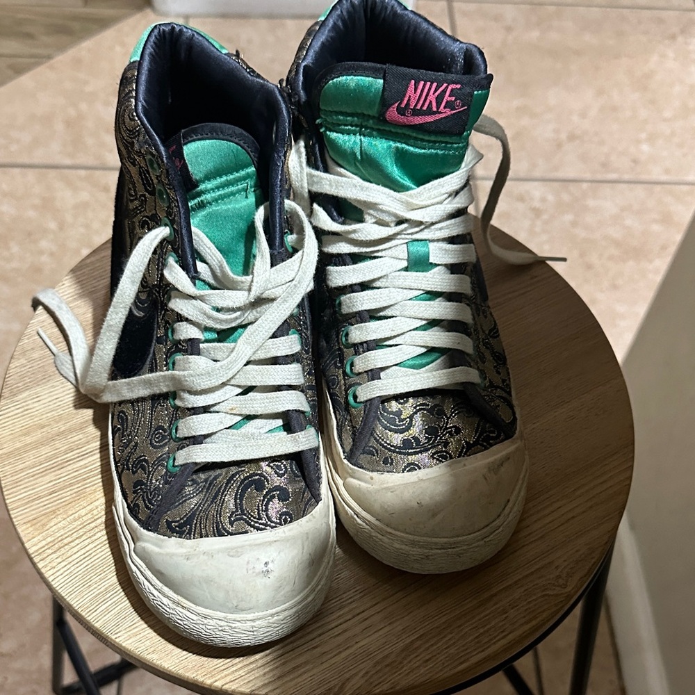 Nike Women's Paisley All Court Sneakers - Green and Pink Accents